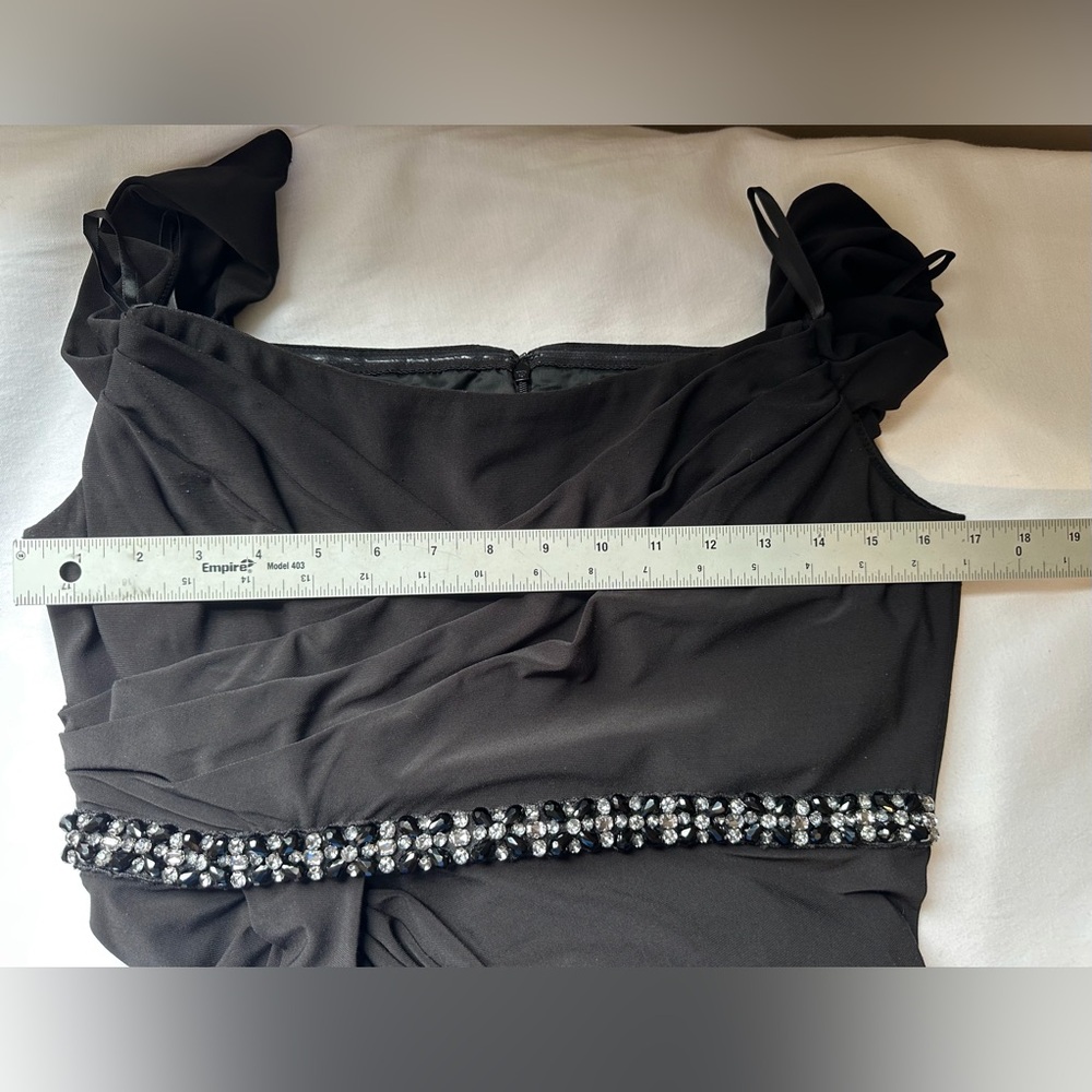 NWOT Adrianna Papell Black Embellished Pleated Off the shoulder Gown. SIZE 12 - Picture 9 of 12